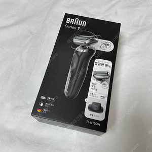 브라운 전기면도기 7시리즈 71-N1200S 팝니다. BRAUN 면도기 S7 날망 필립스