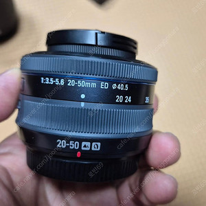 삼성 nx 20-50mm 렌즈 팝니다.