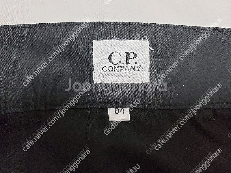 ​C.P company 씨피 컴퍼니 블랙 팬츠 (31)--2