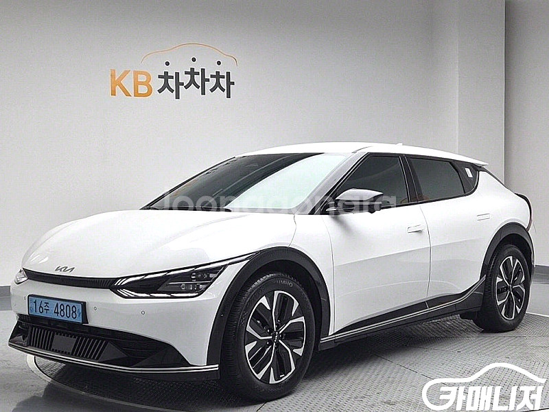 [기아]EV6 롱레인지 어스 (5인승) 2023 년 전기 중고차 전액할부 중고차리스 중고차수출--0