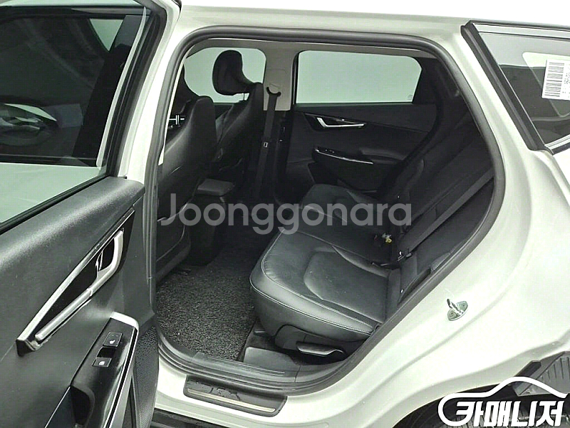 [기아]EV6 롱레인지 어스 (5인승) 2023 년 전기 중고차 전액할부 중고차리스 중고차수출--3