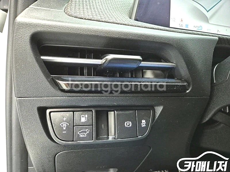 [기아]EV6 롱레인지 어스 (5인승) 2023 년 전기 중고차 전액할부 중고차리스 중고차수출--4