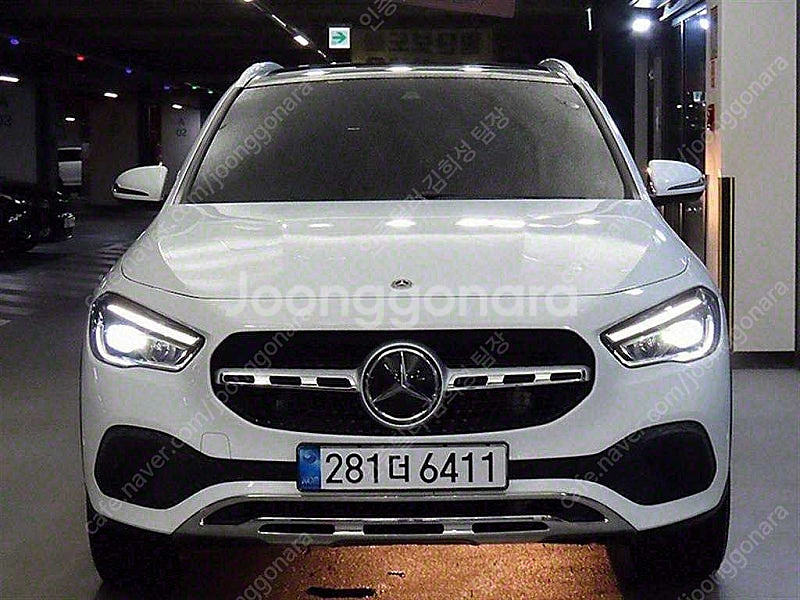 벤츠 GLA 중고 벤츠 GLA클래스 중고 흰색 2021년식 35,744km GLA220 중고자동차--2