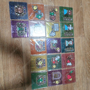 라인프렌즈 미니니 아크릴 스텐드 랜덤 피규어 17종 판매합니다