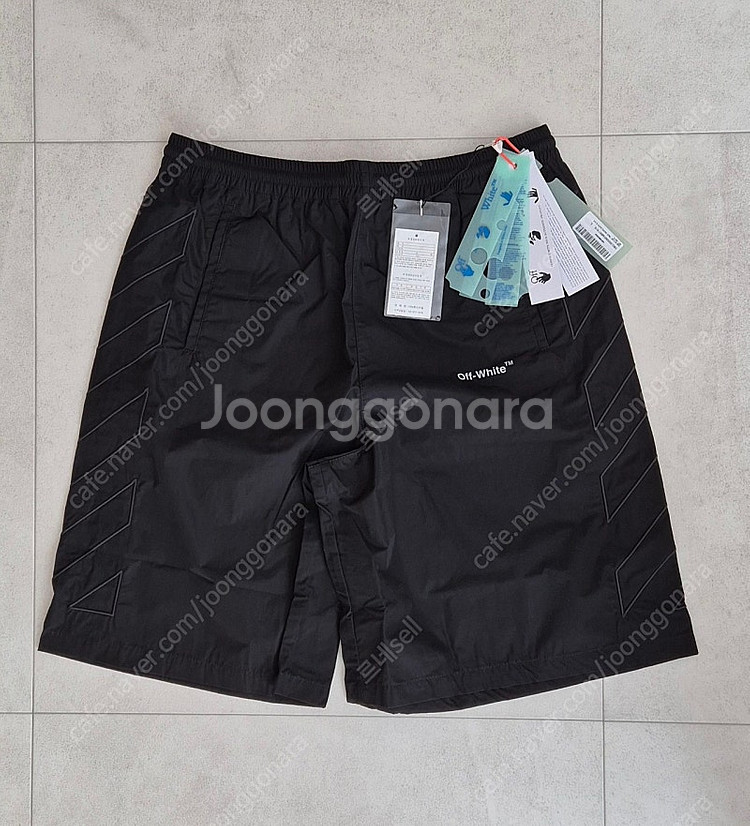 오프화이트 반바지 L (23ss 새상품)--0