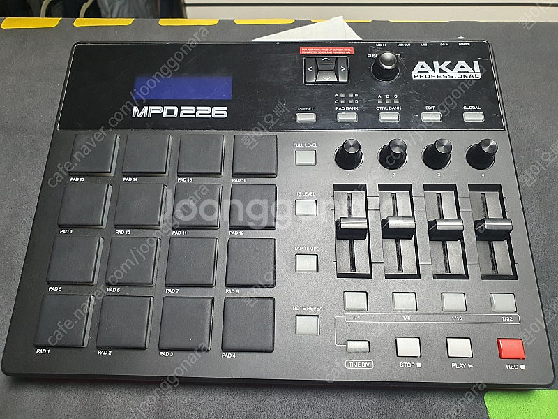 아카이 Akai mpd226--0