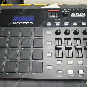 아카이 Akai mpd226