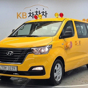 어린이보호차량 더 뉴 그랜드 스타렉스 중고차 노란색 2021년식 32,996km 어린이보호차 LPi 12인승 수원중고차