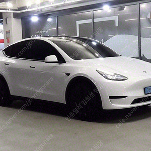 테슬라 모델 Y 중고 테슬라 중고 흰색 2024년식 14,534km RWD 개인사업자 차량구매