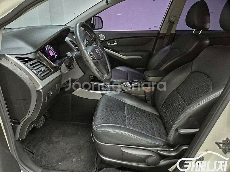 뉴코란도C 2WD 2.0 CVT 2014 년 중고차/전...--3