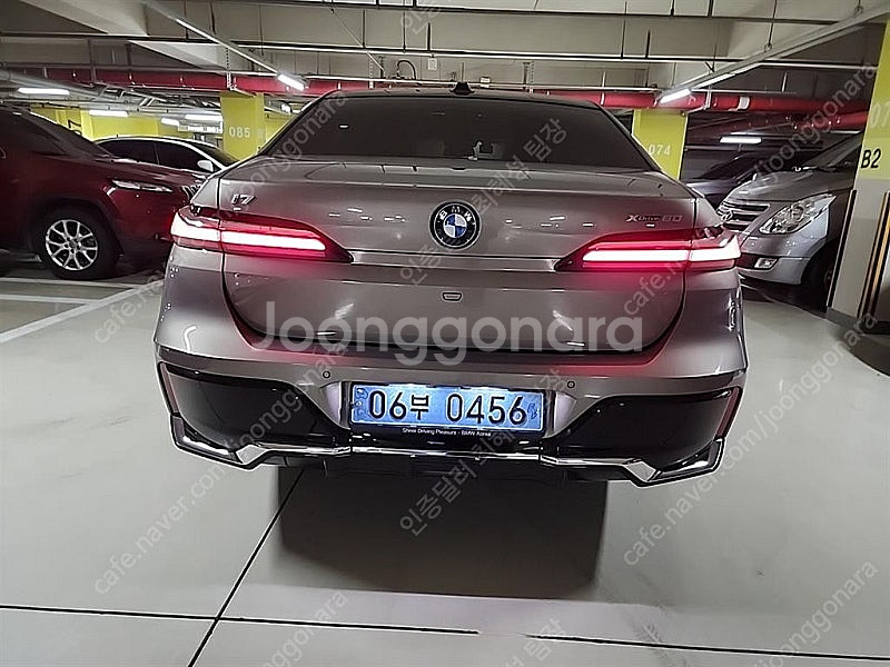 BMW i7 중고 bmw i7 중고차 회색 2023년식...--4