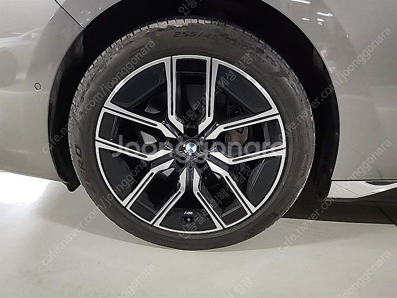 BMW i7 중고 bmw i7 중고차 회색 2023년식...--5