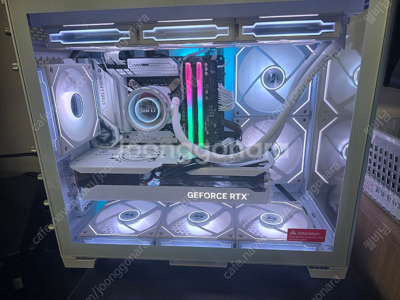 [개인,고성능] 화이트컨셉 게이밍pc 판매합니다(rtx...--0