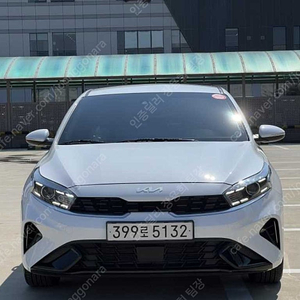 K3 중고 차 시세 K3 더뉴 K3 2세대 흰색 2023년식 2,435km 1.6 가솔린 프레스티지 수원중고차
