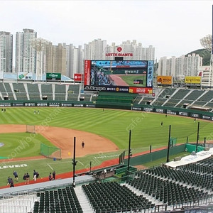6/19(목) 롯데 vs 한화 사직경기 1루측 중앙탁자석 2연석