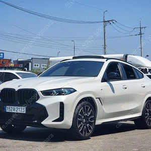 흰색 BMW X6 중고 BMW 중고 xDrive 40i M 스포츠 최저가 중고차 문의환영 4,810 km