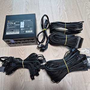 맥스엘리트 MAXWELL DUKE 1300W 80PLUS플래티넘 풀모듈러 ATX3.0