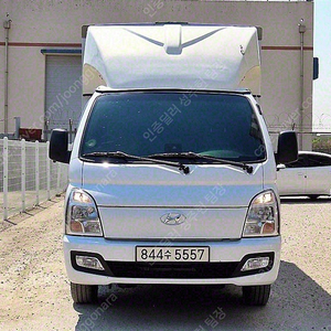 중고 윙바디 중고 매매 포터 중고트럭 매매 흰색 2022년식 44,452km 슈퍼캡/초장축/(CRDi) 스마트 중고자동차