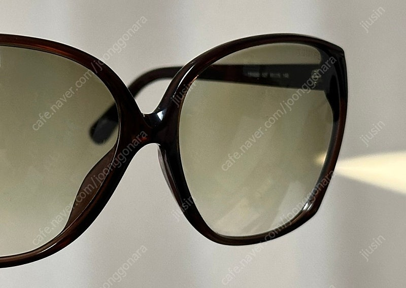 여름 필수품 미리 준비하세요!!! 탐포드(TOM FORD) 여성 선글라스 판매--2