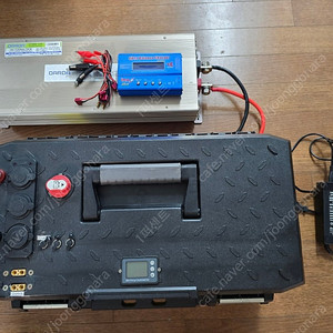 각인산철 파워뱅크 180A + 다르다인버터 2K 팝니다
