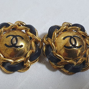 샤넬 CHANEL 로고 빈티지 빅 클립 이어링 (한국명품감정원 감정서, 카드 동봉)
