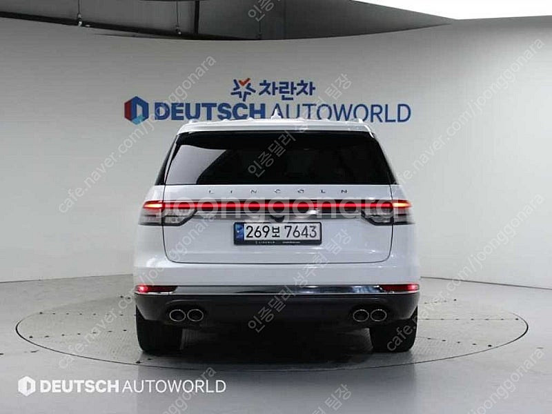 에비에이터 중고 링컨 흰색 2021년식 79,000km...--4
