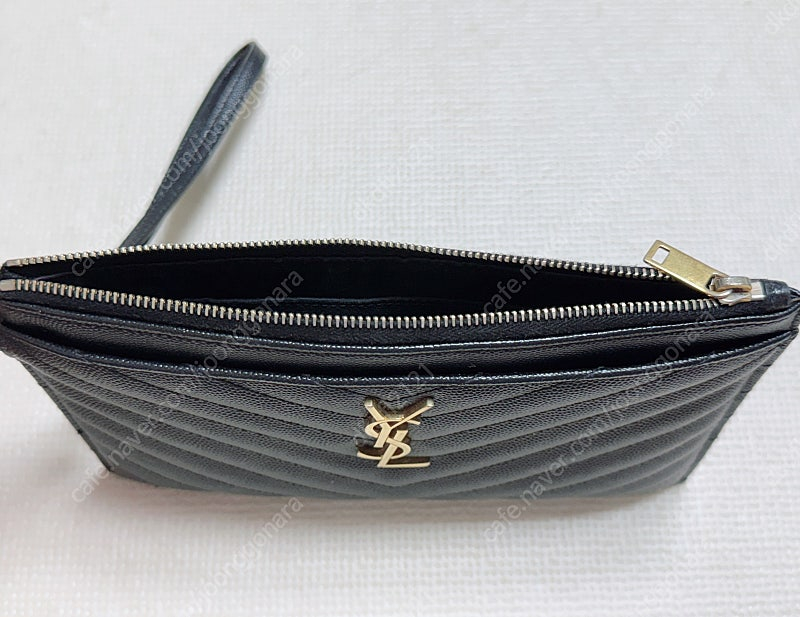 ( 정품 ) 입생로랑 마틀라세 여성 클러치 블랙 팝니다--2