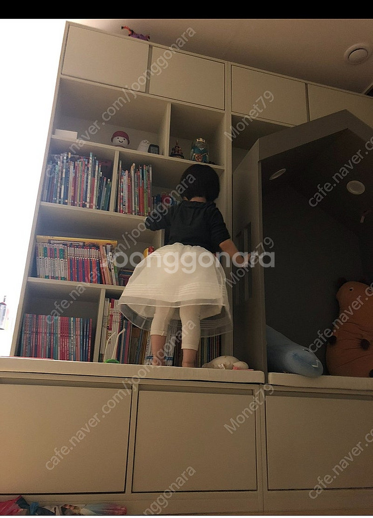 다만들어 하우스책장--1