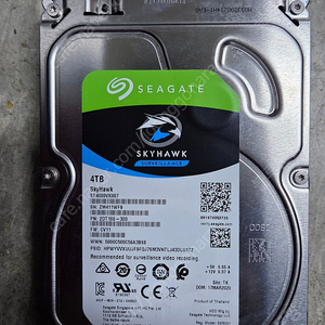 중고 하드디스크 시게이트 4TB HDD 스카이호크 팝니다.