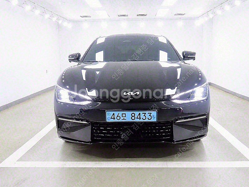 EV6 중고 EV6 중고차 검정색 2024년식 13,7...--0