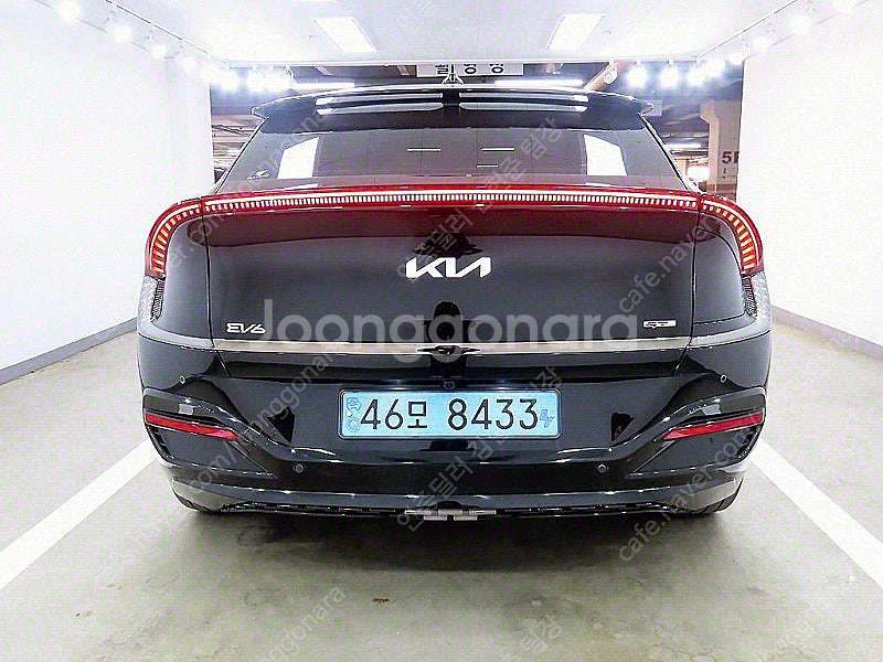EV6 중고 EV6 중고차 검정색 2024년식 13,7...--3