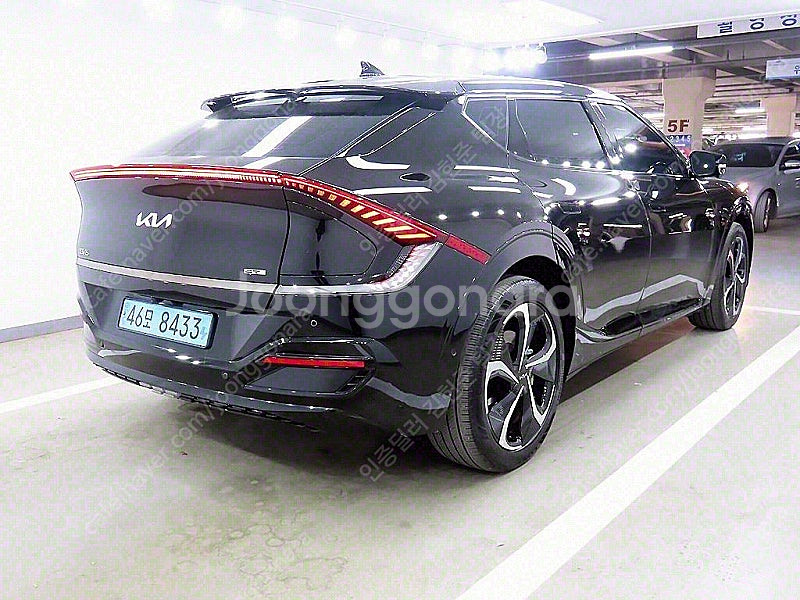EV6 중고 EV6 중고차 검정색 2024년식 13,7...--4