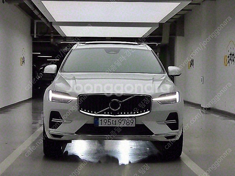 진주색 볼보 XC60 중고 볼보 중고차 T8 울티메이트...--0