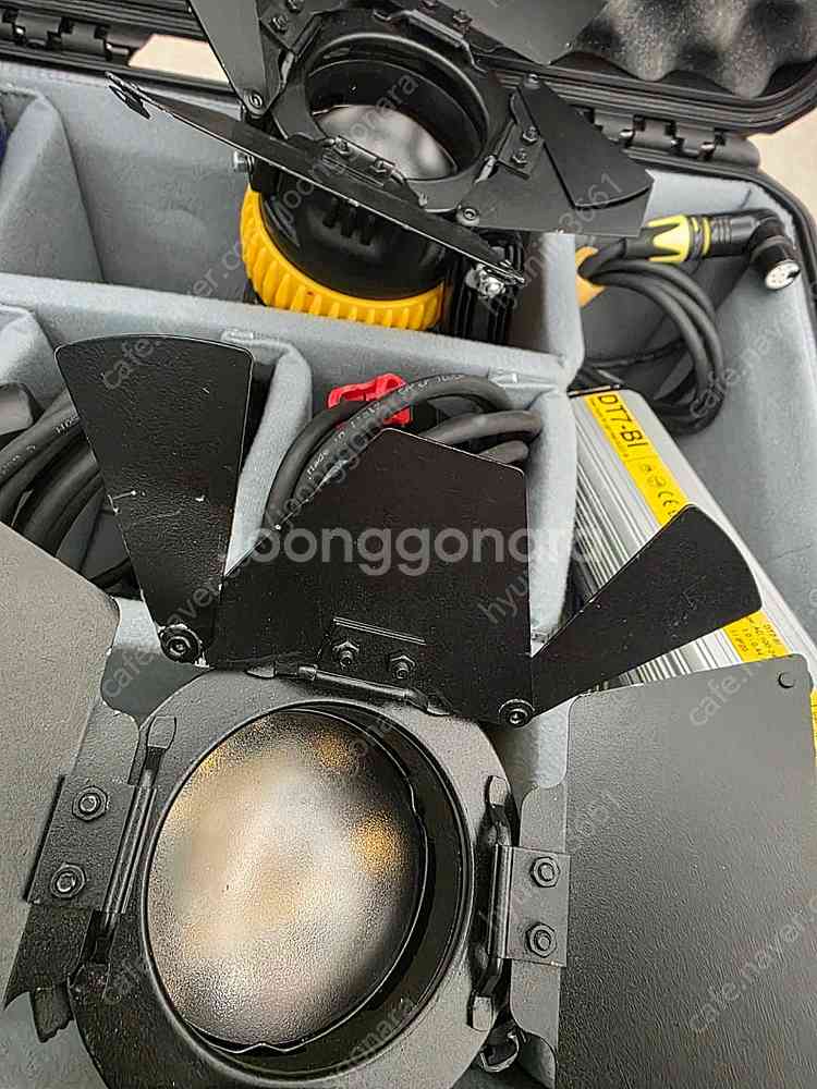 데도라이트 DLED7-BI-E 90W 조명 세트 팝니다...--4