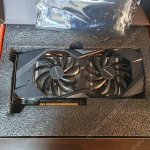 기가바이트 RTX2060 Super 8GB 팝니다.