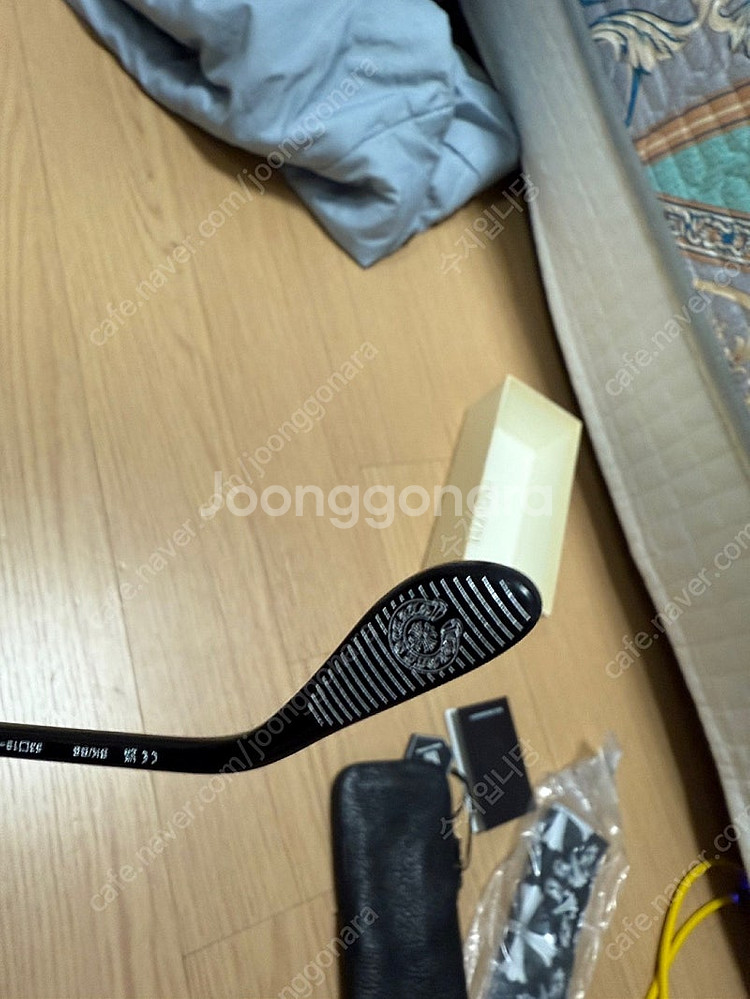 크롬하츠 보넨노이슈어2 블랙실버 입니다(데모렌지분실,나...--2