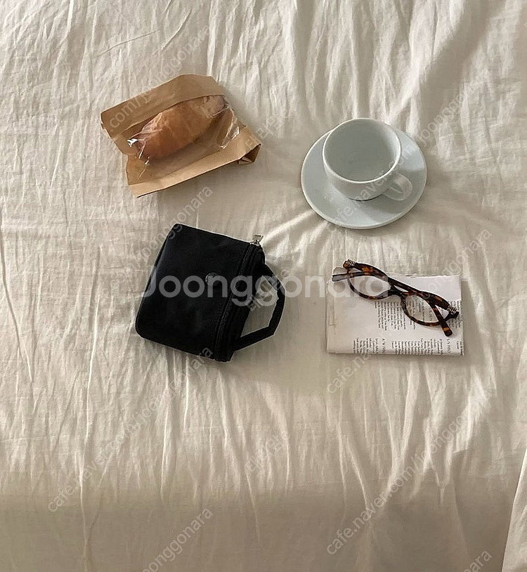 봉긋 소프트스퀘어 캡슐 미니 블랙 삽니다--0