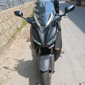 엑스맥스 200만원