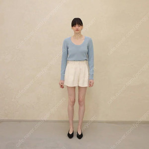 타낫 린넨 핀턱 쇼츠 화이트
