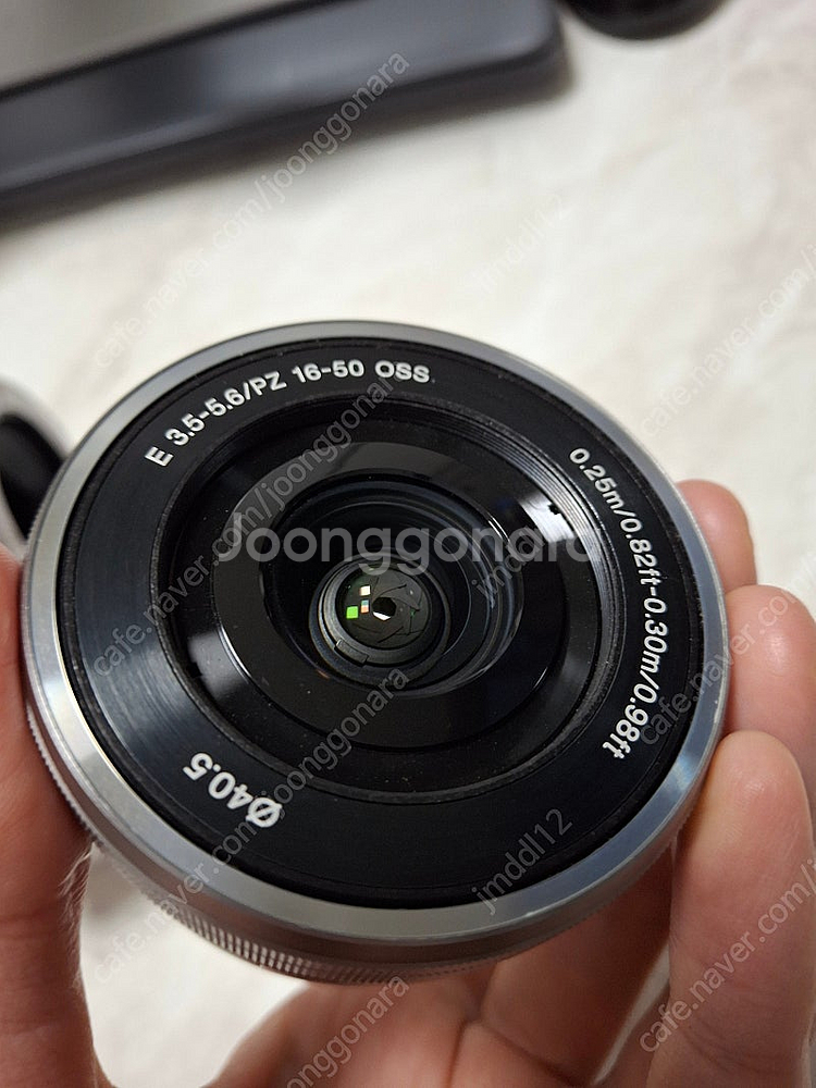 소니 A5000 + 16-50 번들렌즈 판매합니다.--3