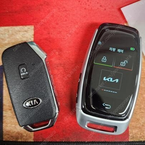 KIA SUV 스포티지, 쏘렌토, 카니발 모든연식 자동차키 분실시 최신형 LCD 풀터치 스크린 디지털 스마트키로 업그레이드 전환 제작 스페어키 예비키 여분키로 추가 구매 가능