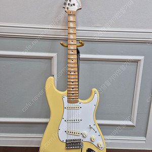 펜더 잉베이 말름스틴 일렉기타 팝니다 fender