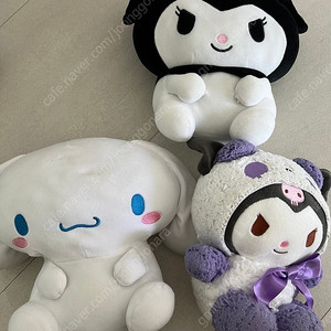 산리오인형 3개 6천원
