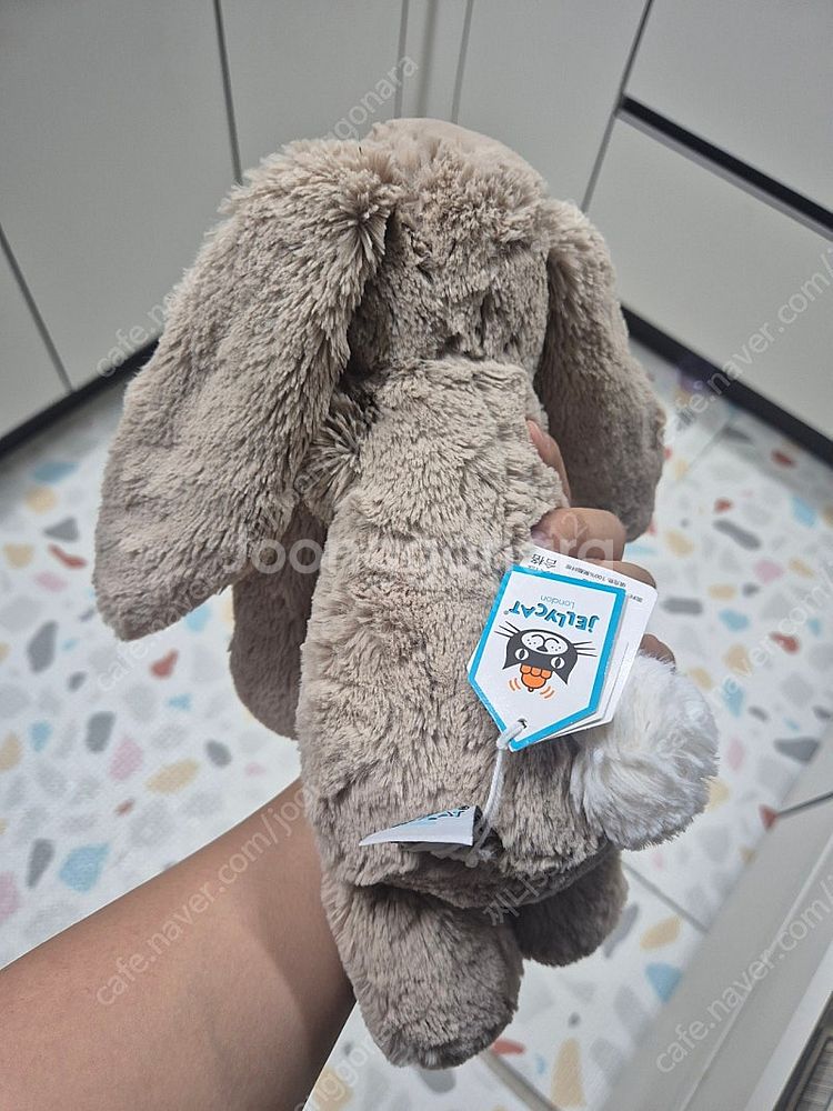 젤리캣 버니m사이즈 새상품 베이지색--0