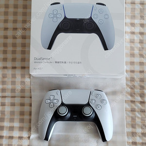 PS5 듀얼센스 화이트 SS급