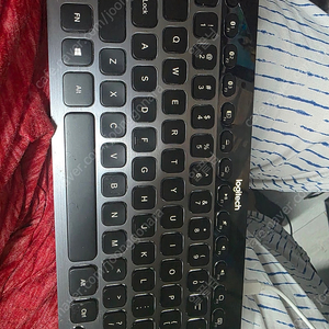로지텍 k810 블루투스 키보드