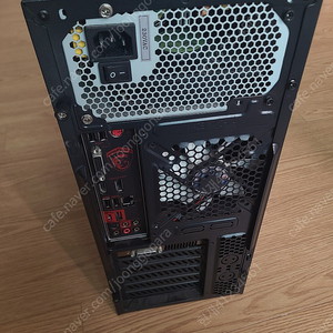 부산 게임용 본체 2대 팝니다. 배달가능 9600k 8700 rx480 rx570