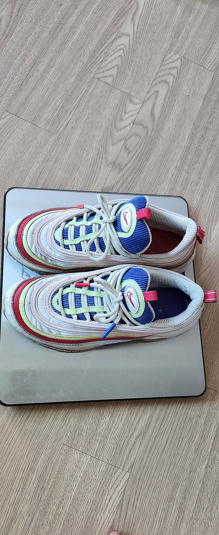 나이키 에어맥스97/235/에어맥스코듀로이/나이키235 이미지