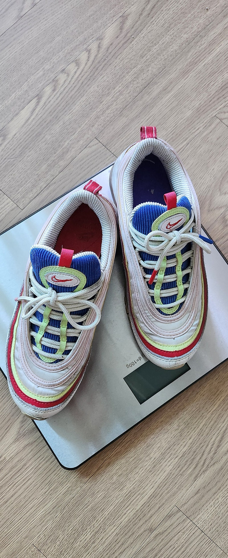 나이키 에어맥스97/235/에어맥스코듀로이/나이키235 이미지