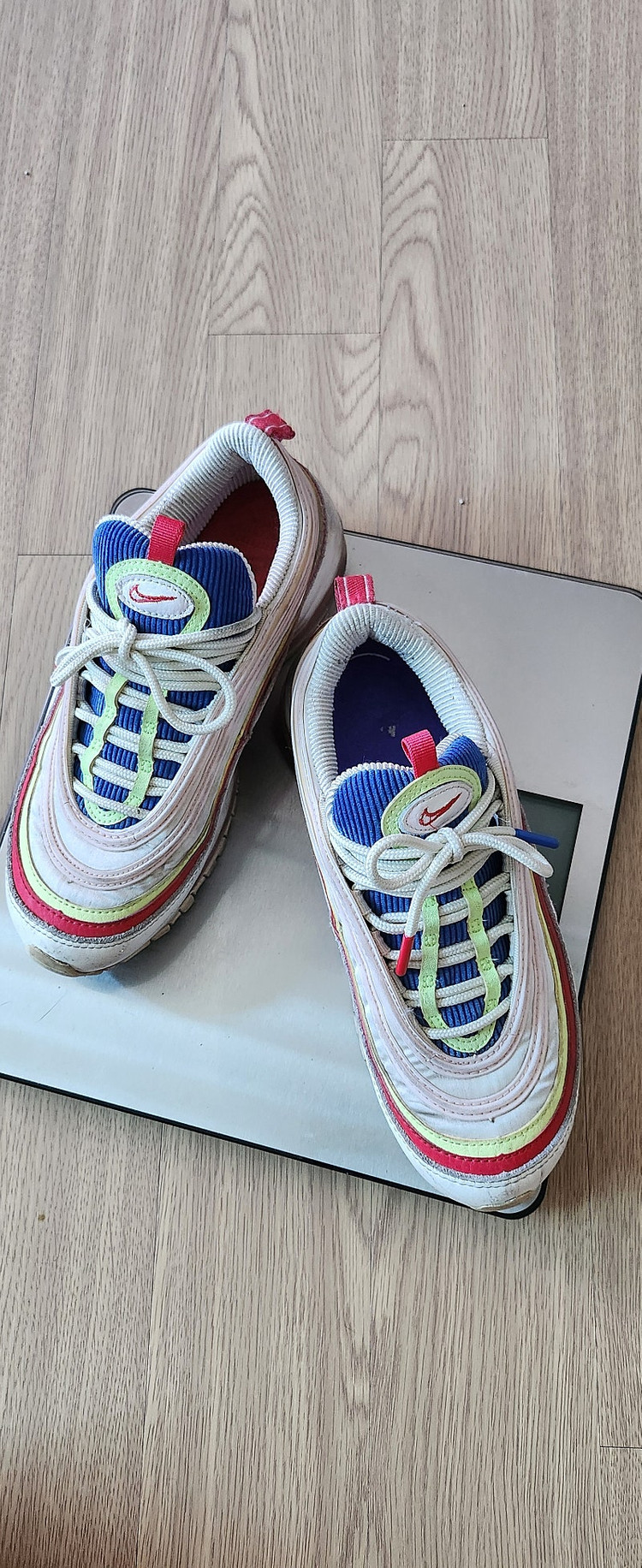 나이키 에어맥스97/235/에어맥스코듀로이/나이키235 이미지